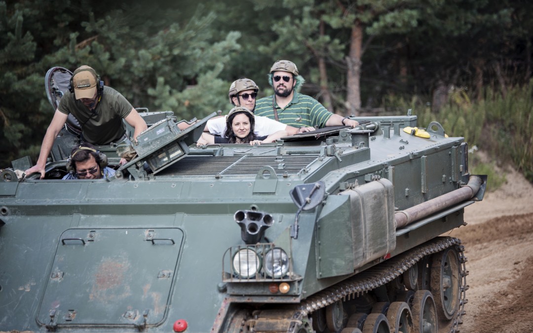 Pasivažinėjimas šarvuočiais ir kitu kariniu transportu