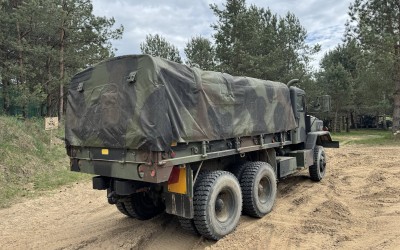 Vairuok JAV kariuomenės sukvežimį AM General M925 – Tankodromas.lt – 4