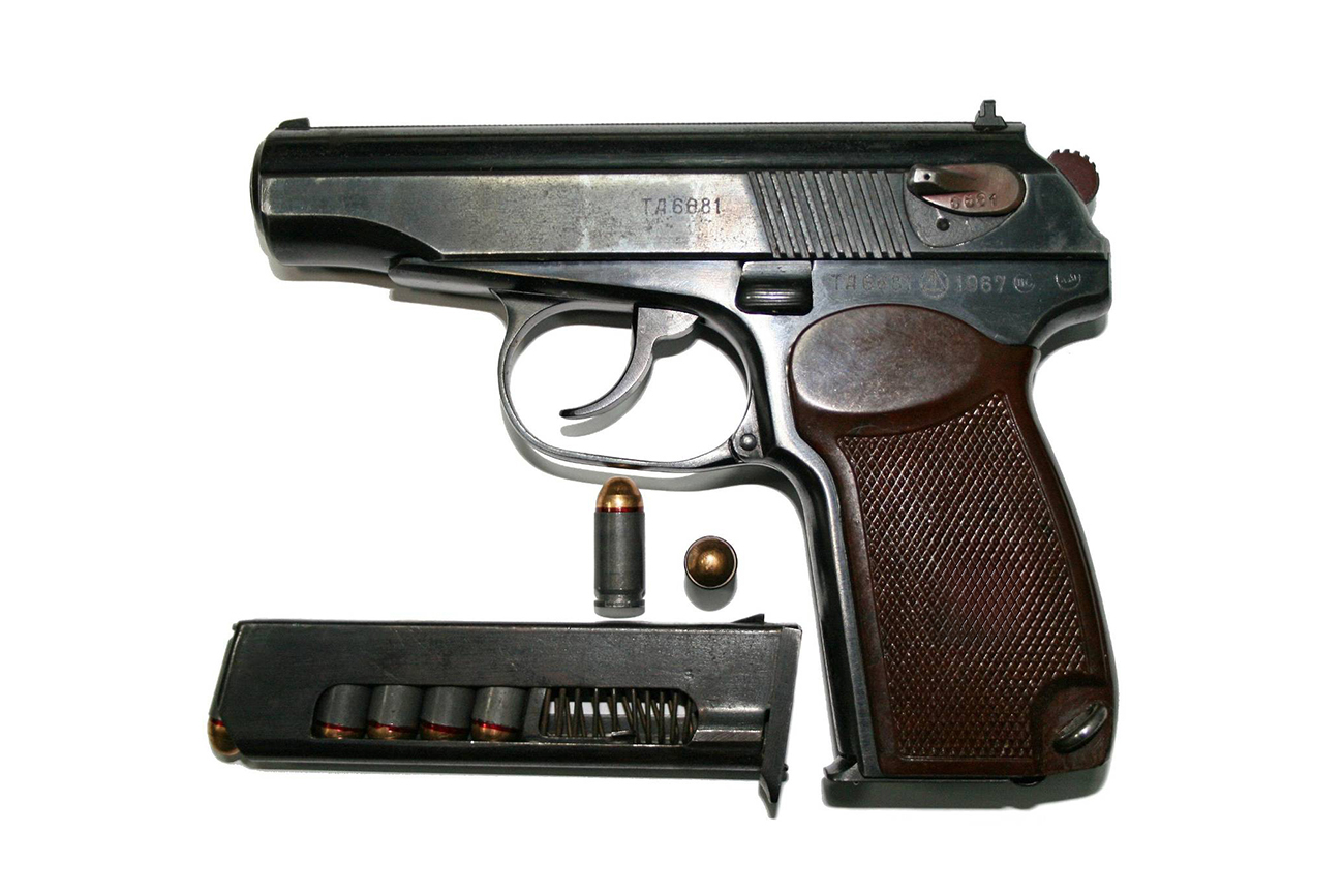 saudymas-koviniais-ginklais-saudykloje-4-Tankodromas